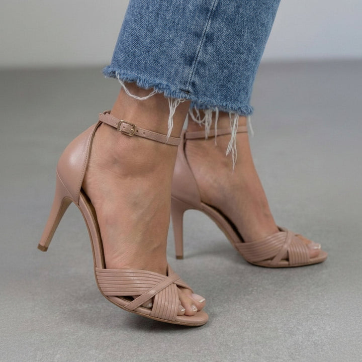 Talons aiguilles plissés élégants Rose avec bride de cheville et lanières