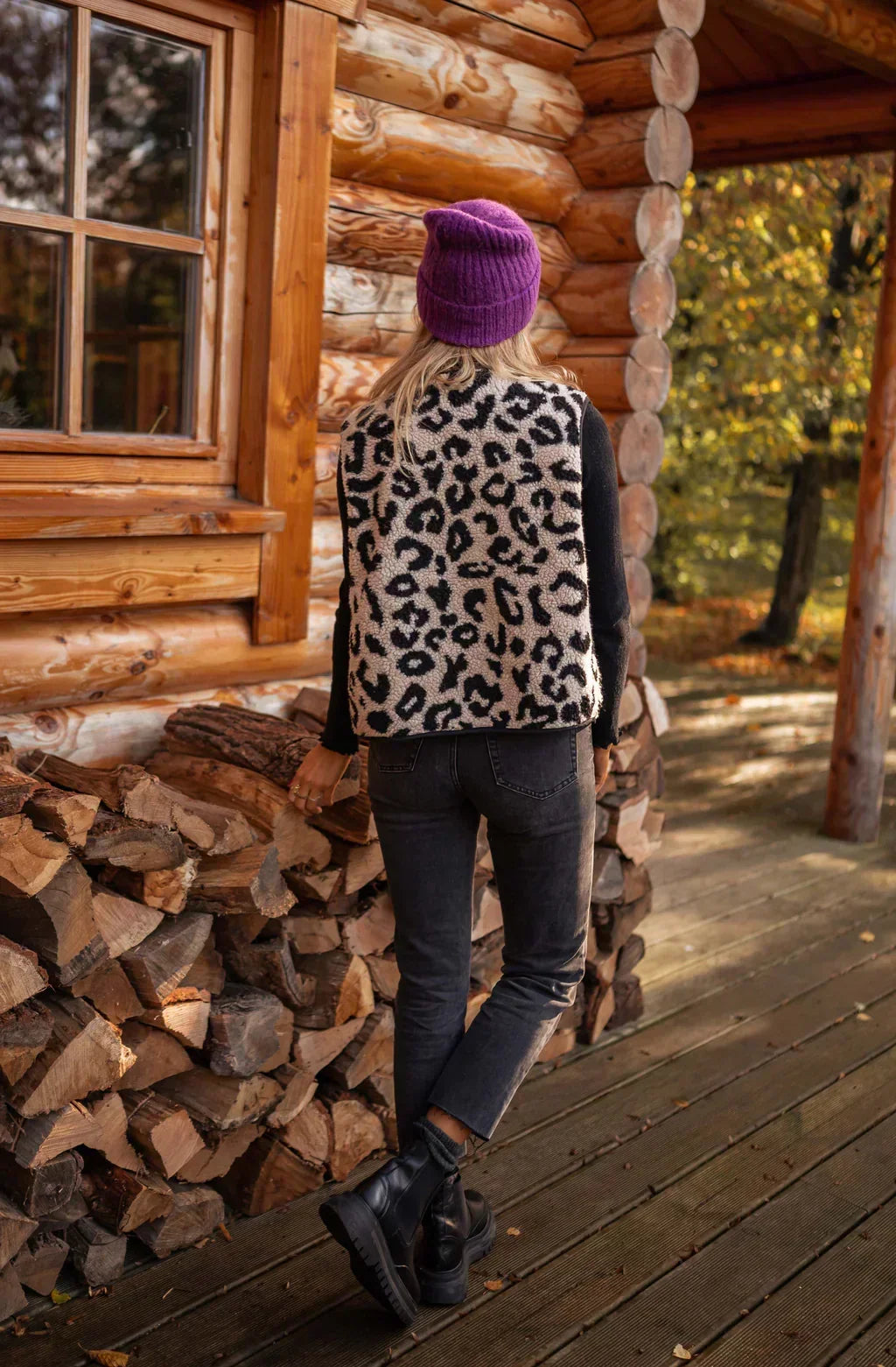 ASTRID | Le Gilet Léopard