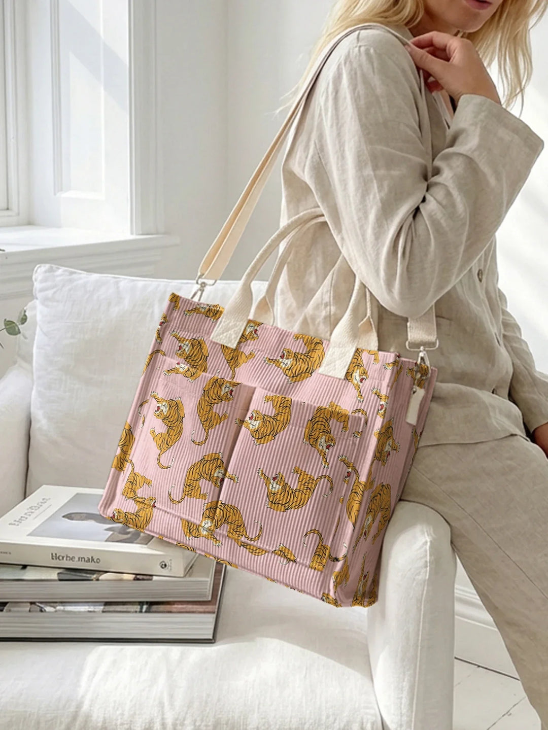 Ségolène | Sac cabas en velours côtelé félins sur fond rose