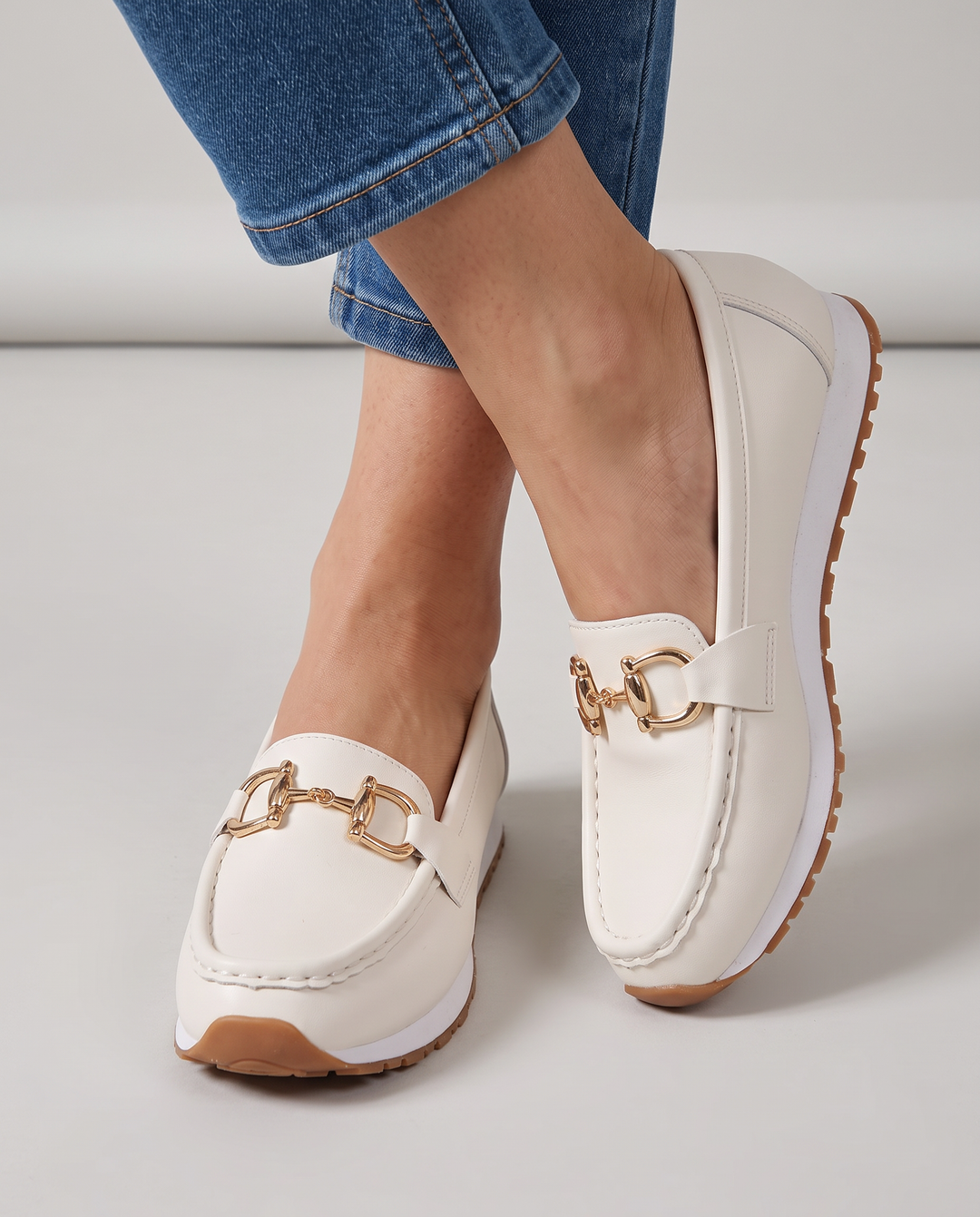 Muriel | Mocassins confort à mors doré et semelle blanche