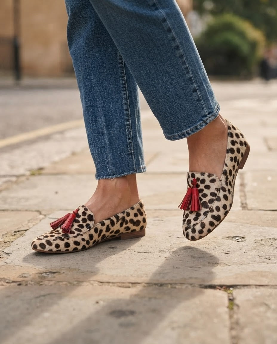 Ludivine | Mocassins à pois crème et pampilles rouges