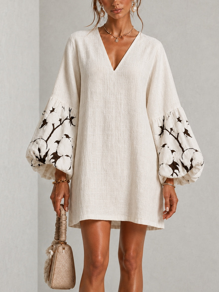 Micheline | Robe courte col V à manches brodées